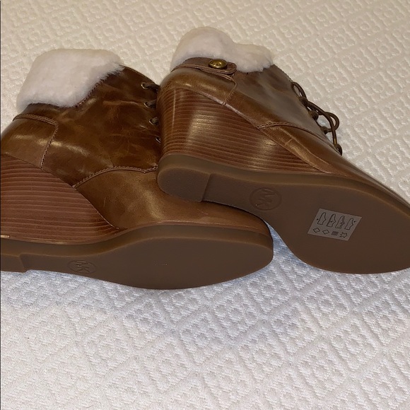 Michael Kors Carrigan Wedge Lace-Up Booties - Picture 5 of 8